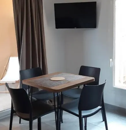 T2 En Corse Dans Avec Piscines Proche De Porto Vecchio