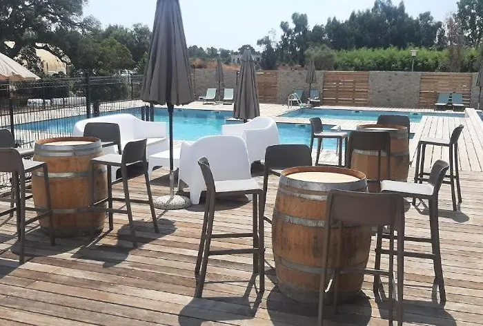 Apartmán T2 En Corse Dans Avec Piscines Proche De Porto Vecchio